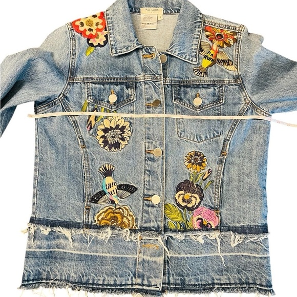 TRU LUXE JEANS WOMEN’S BOHO JEAN JACKET SIZE SMALL FLORAL & BIRD EMBROIDERY - Picture 5 of 13
